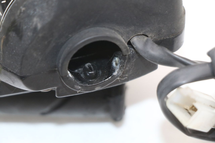photo de COMANDO DIREITO PEUGEOT LUDIX 50 (2008 - 2017) - Estado da superfície