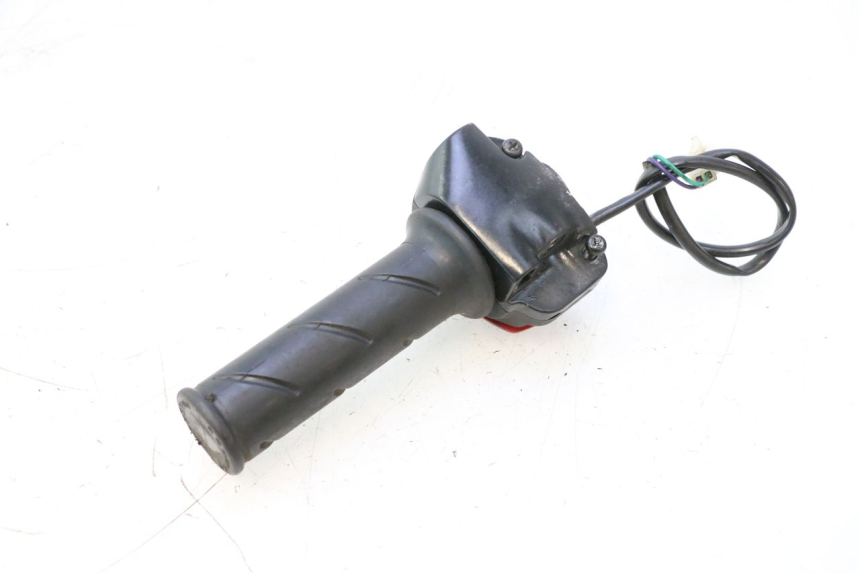 photo de COMANDO DIREITO PEUGEOT LUDIX 50 (2008 - 2017) - Detalhe da peça