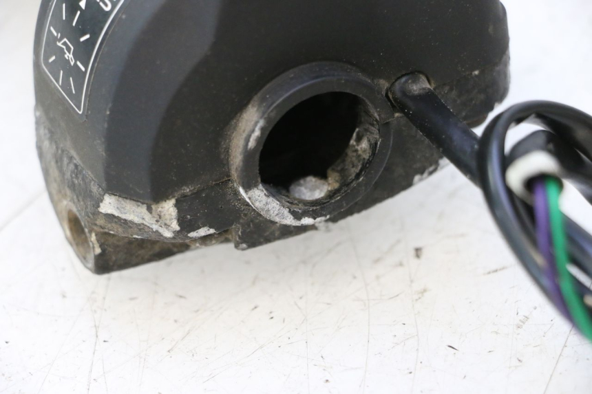 photo de COMANDO DIREITO PEUGEOT LUDIX ONE 50 (2004 - 2013) - Estado da superfície