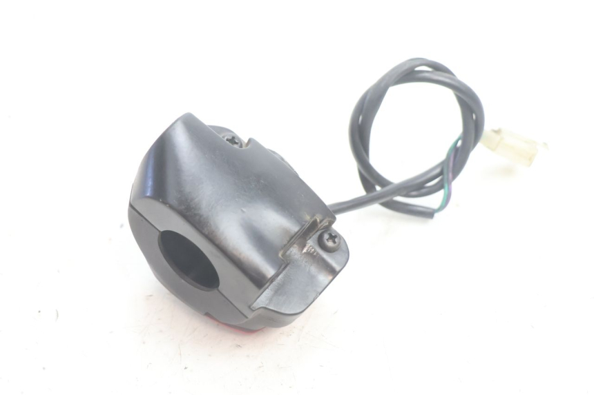 photo de COMUTADOR DIREITO PEUGEOT LUDIX PRO 2T 50 (2010 - 2017) - Ampliação técnica