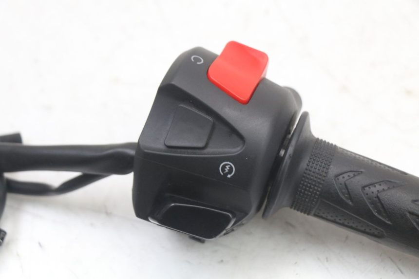 photo de COMANDO DIREITO MASAI SCRAMBLER SPORT 125 (2021 - 2025) - Outro ângulo de visão