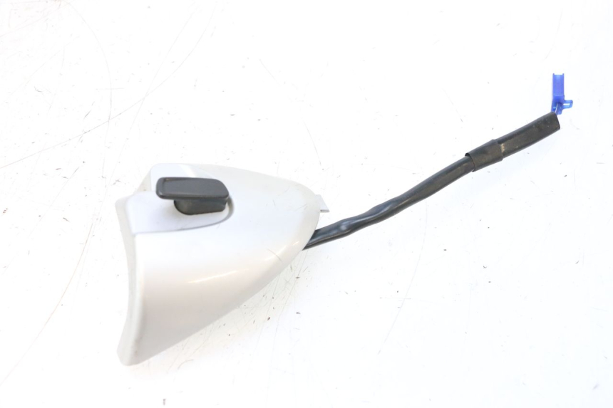 photo de COMANDO DIREITO YAMAHA NEOS NEO'S 4T 50 (2008 - 2016) - Zoom do estado de desgaste