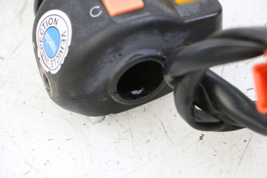 photo de COMANDO DIREITO JM MOTORS OLDIES GT 4T 50 (2018 - 2025) - Detalhe da peça