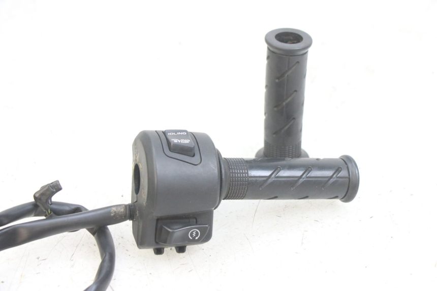 photo de COMANDO DIREITO HONDA PCX (JF47) 125 (2012 - 2013) - Ampliação técnica