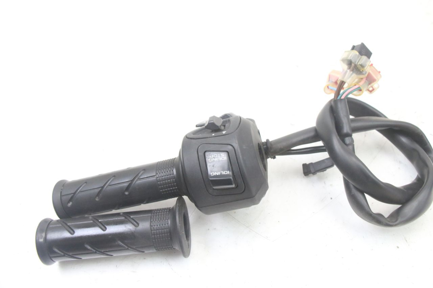 photo de COMANDO DIREITO HONDA PCX (JF57/JF64) 125 (2014 - 2018) - Outro ângulo de visão