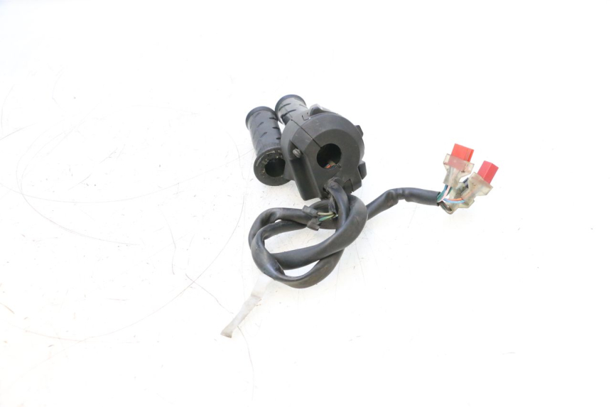 photo de COMANDO DIREITO HONDA PCX (JF57/JF64) 125 (2014 - 2018) - Marcações e referências
