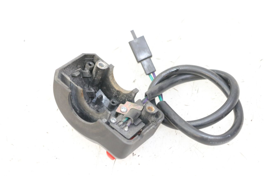 photo de COMANDO DIREITO PEUGEOT KISBEE 4T 50 (2018 - 2022) - Detalhe da peça