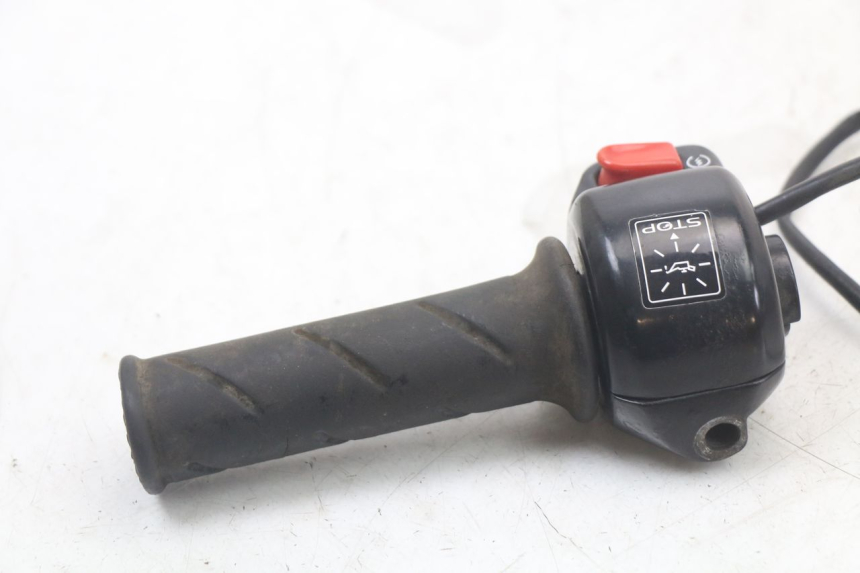 photo de COMANDO DIREITO PEUGEOT LUDIX 50 (2005 - 2007) - Ampliação técnica