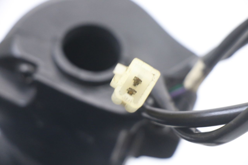 photo de COMANDO DIREITO PEUGEOT TREKKER TKR 50 (2005 - 2014) - Pontos de fixação