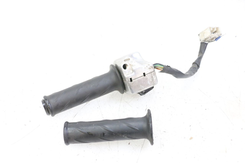 photo de COMANDO DIREITO PIAGGIO BEVERLY 125 (1998 - 2005) - Ampliação técnica