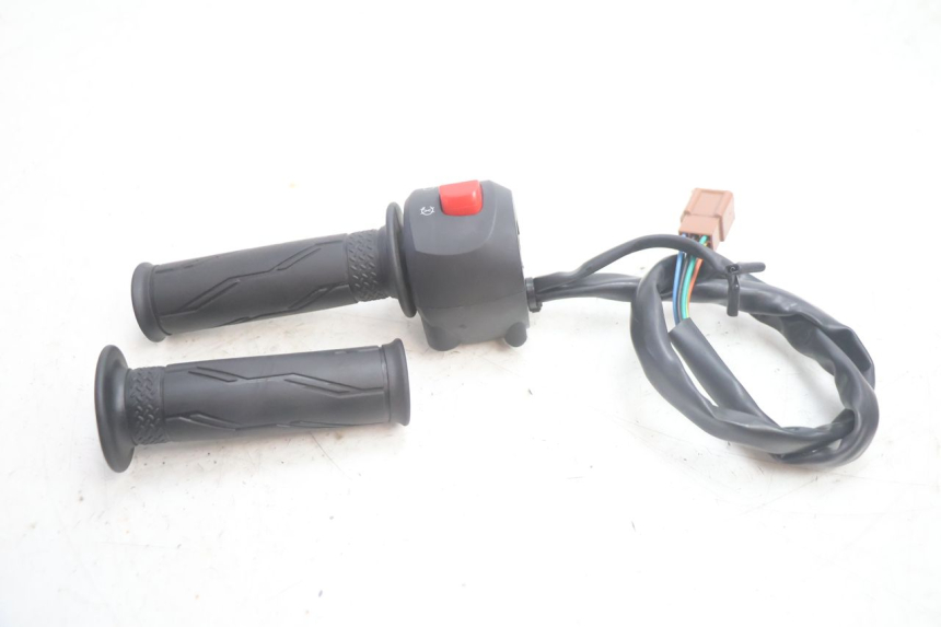 photo de COMUTADOR DIREITO JM MOTORS R-MAX TECH 50 (2024 - 2026) - Ampliação técnica