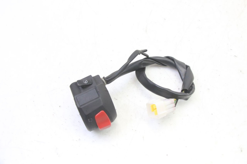 photo de COMANDO DIREITO MAG POWER R-STREET 50 (2016 - 2025) - Zoom do estado de desgaste