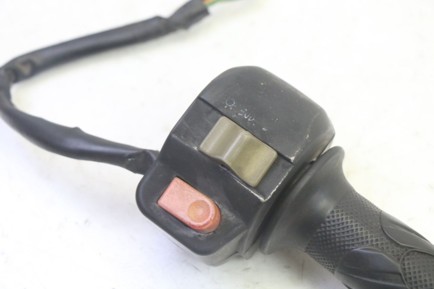 photo de COMANDO DIREITO RIDE RACE 2T 50 (2012 - 2017) - Detalhe da peça