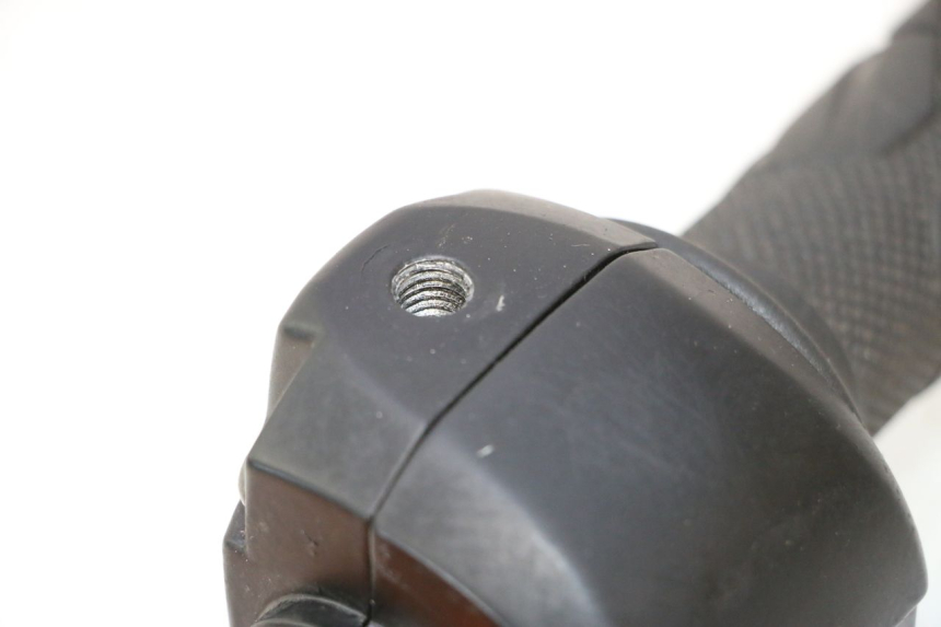 photo de COMANDO DIREITO TNT MOTOR ROMA 10' 2T 50 (2011 - 2018) - Zoom do estado de desgaste