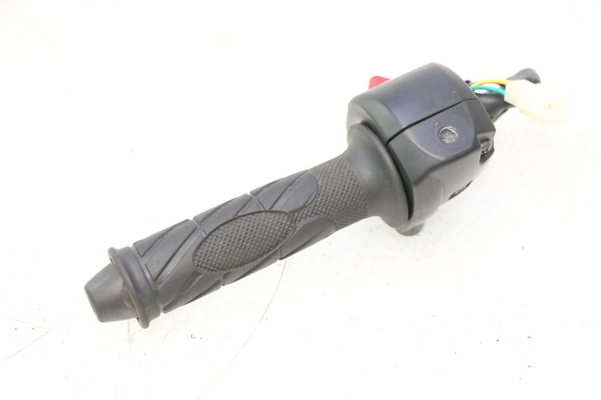 photo de COMANDO DIREITO TNT MOTOR ROMA 10' 2T 50 (2011 - 2018) - Pontos de fixação