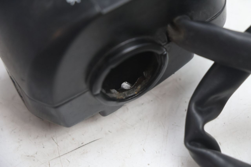 photo de COMANDO DIREITO TNT MOTOR ROMA 10' 2T 50 (2011 - 2018) - Pontos de fixação