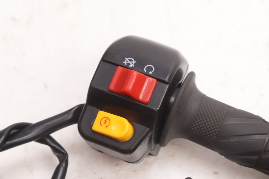 photo de COMANDO DIREITO TNT MOTOR ROMA 10' 4T 50 (2007 - 2018) - Detalhe da peça