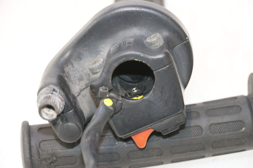photo de COMUTADOR DIREITO MZ RT 125 (2000 - 2008) - Outro ângulo de visão