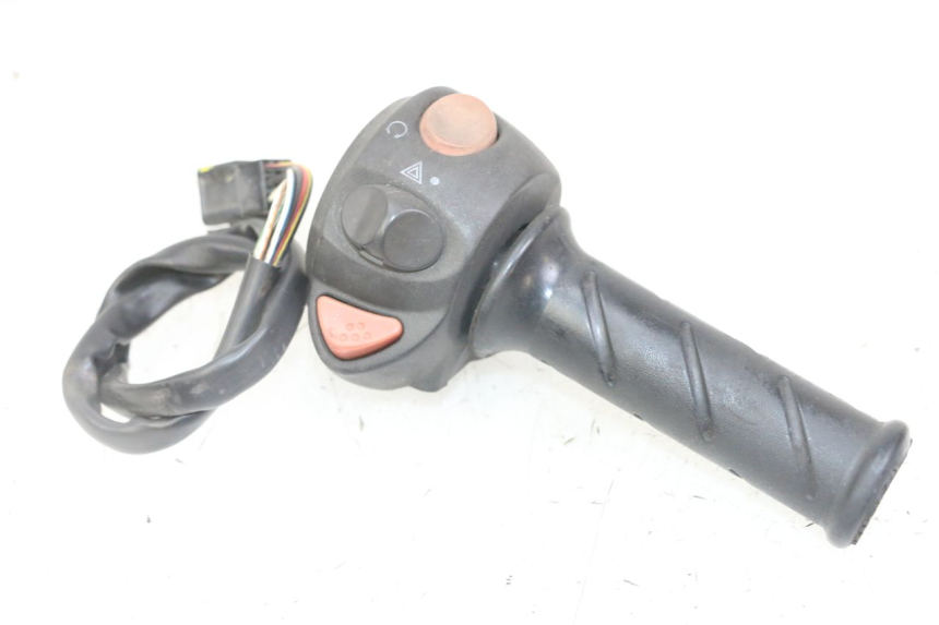 photo de COMANDO DIREITO PEUGEOT SATELIS 125 (2013 - 2018) - Vista principal