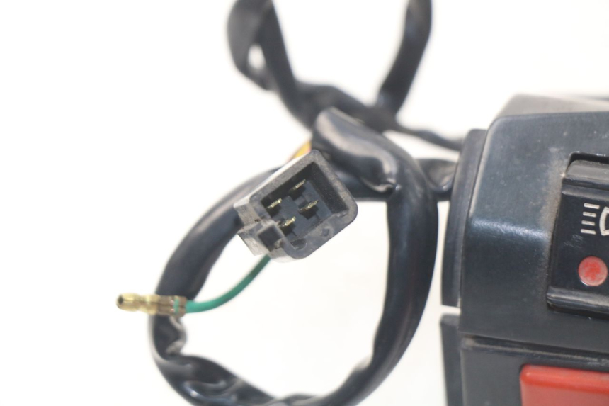 photo de COMANDO DIREITO PEUGEOT SC 50 (1988 - 1992) - Zoom do estado de desgaste
