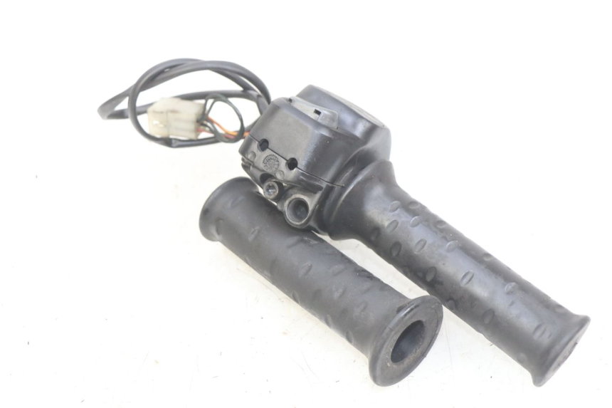photo de COMANDO DIREITO APRILIA SCARABEO 100 (2003 - 2012) - Outro ângulo de visão