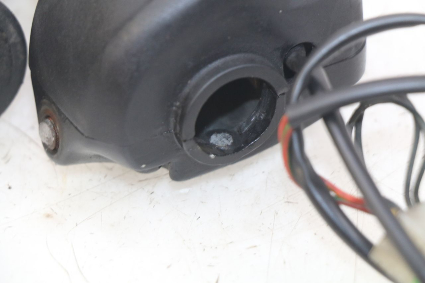 photo de COMANDO DIREITO APRILIA SCARABEO 100 (2003 - 2012) - Vista geral