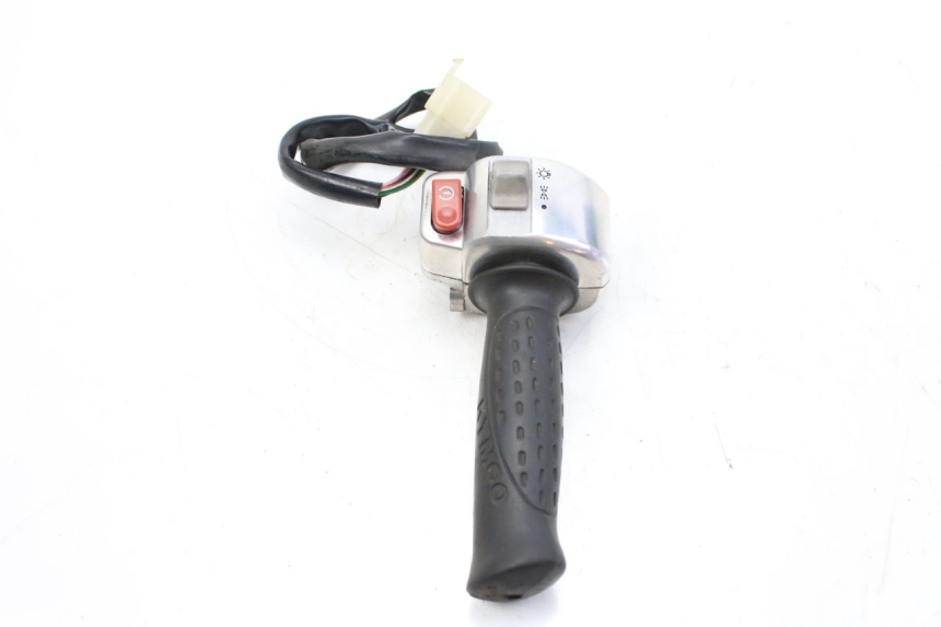 photo de COMANDO DIREITO KYMCO SENTO 100 (2008 - 2013) - Zoom do estado de desgaste