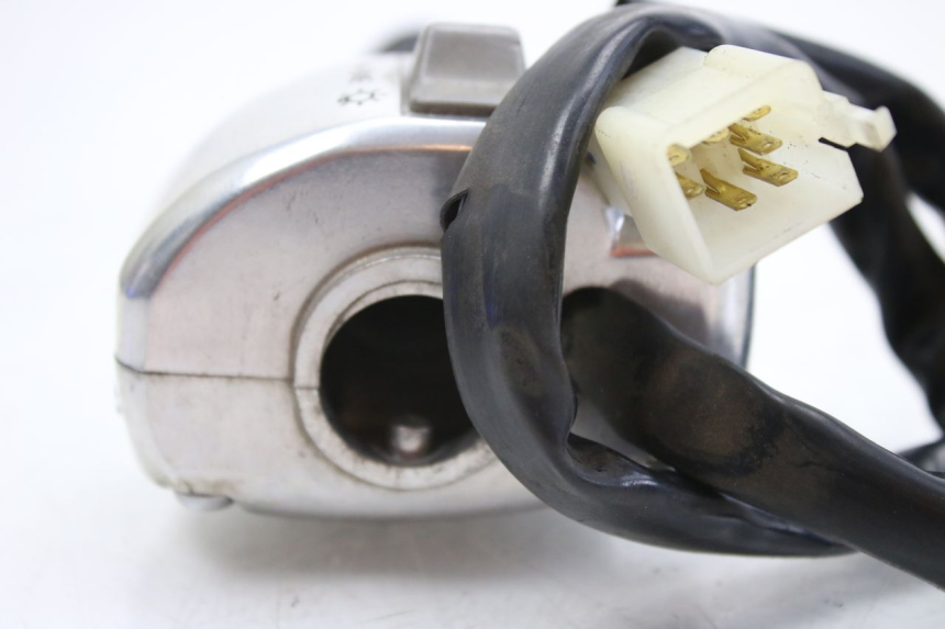 photo de COMANDO DIREITO KYMCO SENTO 100 (2008 - 2013) - Pontos de fixação