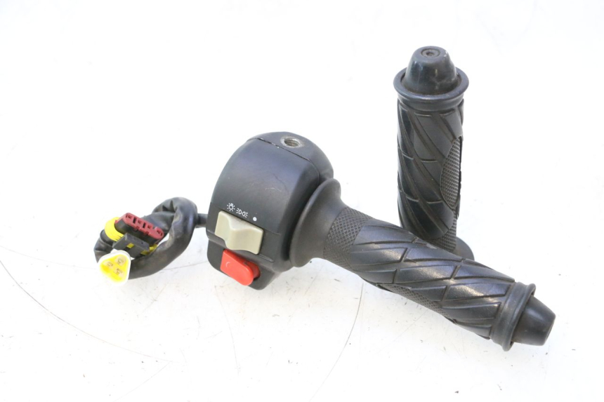 photo de COMUTADOR DIREITO RIDE SLASH 2T 50 (2012 - 2014) - Vista principal