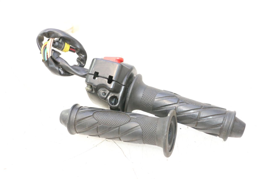 photo de COMUTADOR DIREITO RIDE SLASH 2T 50 (2012 - 2014) - Zoom do estado de desgaste