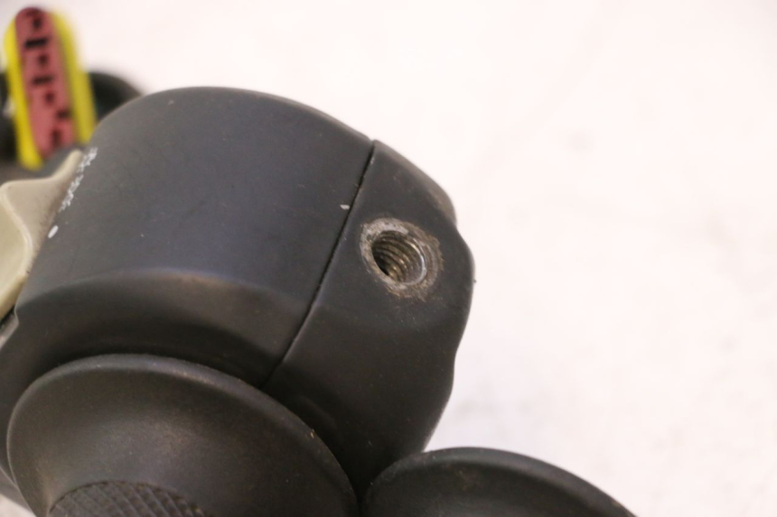 photo de COMUTADOR DIREITO RIDE SLASH 2T 50 (2012 - 2014) - Estado da superfície