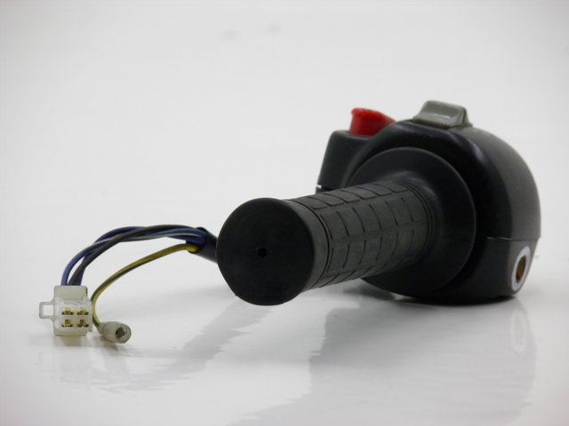 photo de COMANDO DIREITO SMC PAF 50 (2007 - 2007) - Detalhe da peça