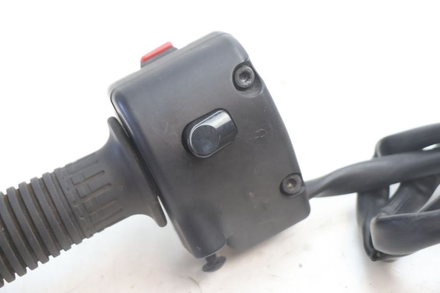 photo de COMUTADOR DIREITO CAN-AM SPYDER RS 1000 (2008 - 2012) - Pontos de fixação