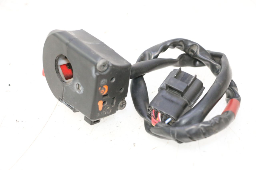 photo de COMUTADOR DIREITO DUCATI SS IE DS CARENEE 1000 (2002 - 2006) - Outro ângulo de visão
