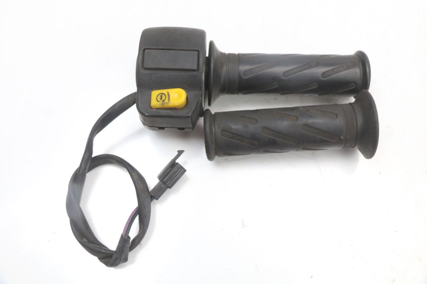 photo de COMANDO DIREITO PEUGEOT STREETZONE 2T 50 (2014 - 2019) - Vista principal