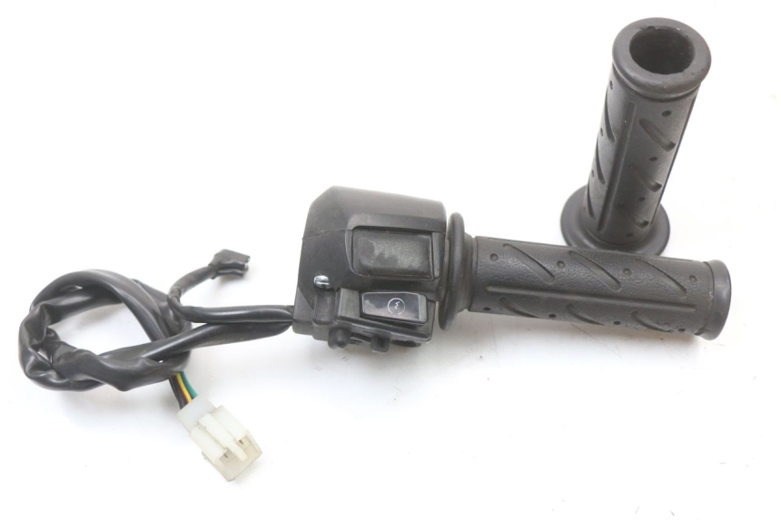 photo de COMANDO DIREITO KYMCO SUPER 8 4T 50 (2021 - 2024) - Detalhe da peça