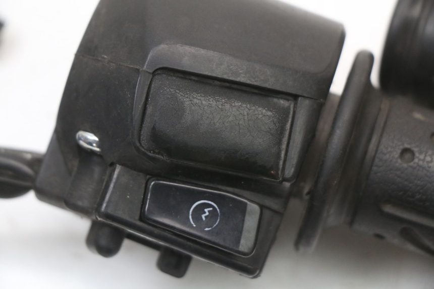 photo de COMANDO DIREITO KYMCO SUPER 8 4T 50 (2021 - 2024) - Outro ângulo de visão