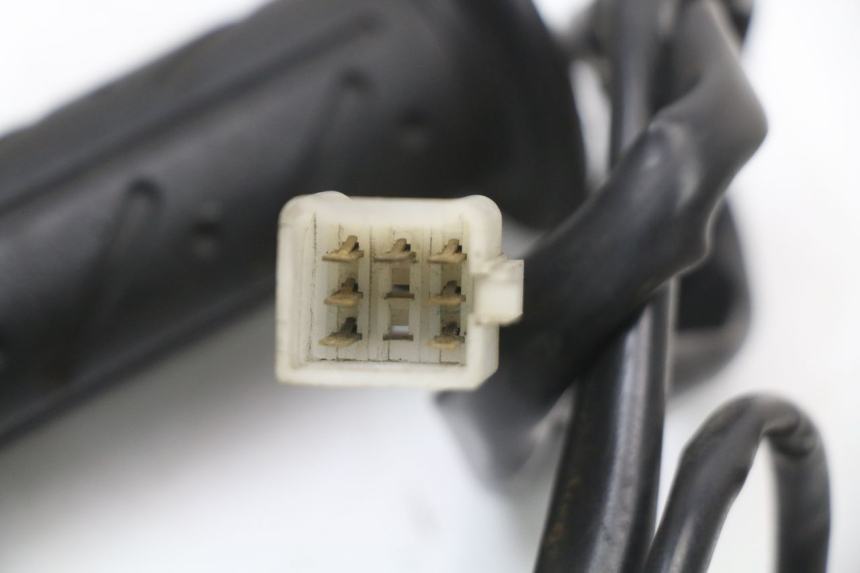 photo de COMANDO DIREITO KYMCO SUPER 8 4T 50 (2021 - 2024) - Estado da superfície