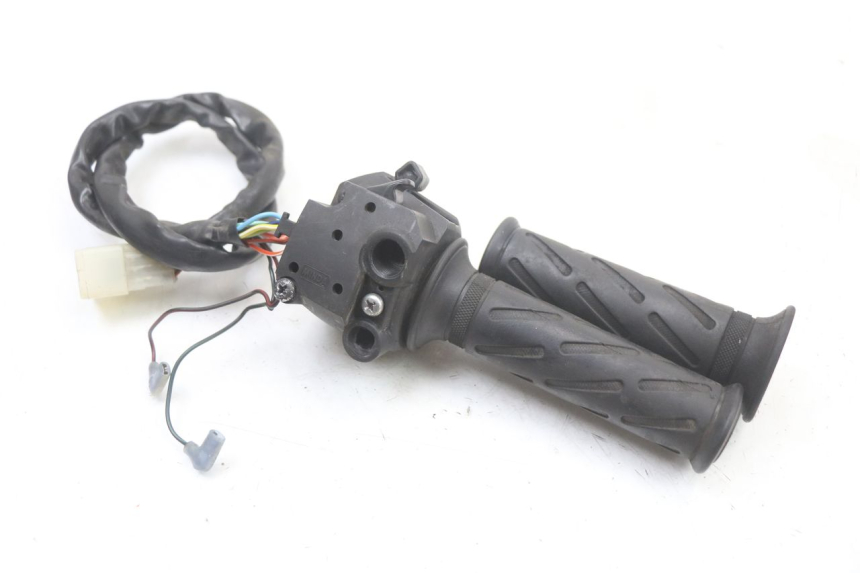 photo de COMANDO DIREITO SUZUKI BURGMAN 125 (2018 - 2021) - Ampliação técnica