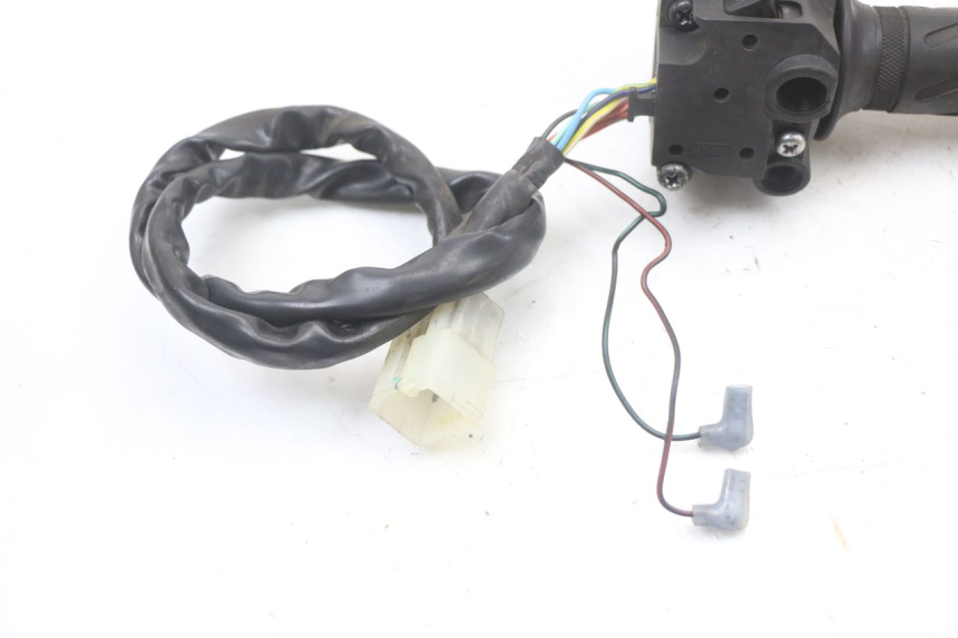 photo de COMANDO DIREITO SUZUKI BURGMAN 125 (2018 - 2021) - Pontos de fixação
