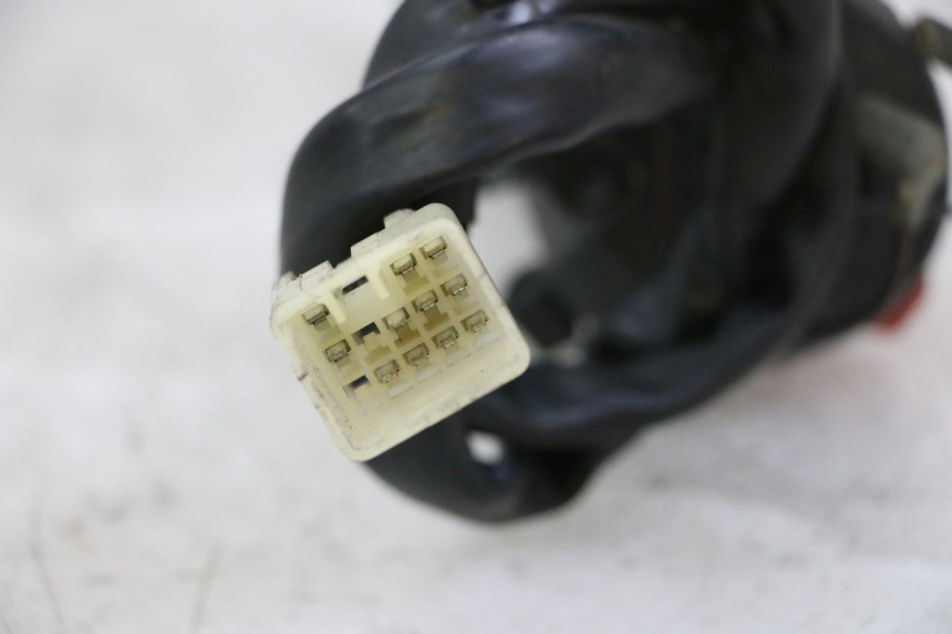 photo de COMANDO DIREITO SUZUKI BURGMAN 125 (2015 - 2017) - Outro ângulo de visão