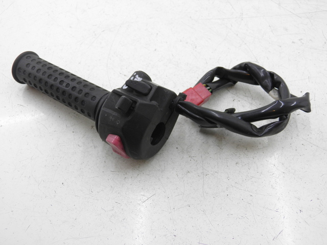 photo de COMANDO DIREITO SYM GTS 125 (2005 - 2008) - Detalhe da peça