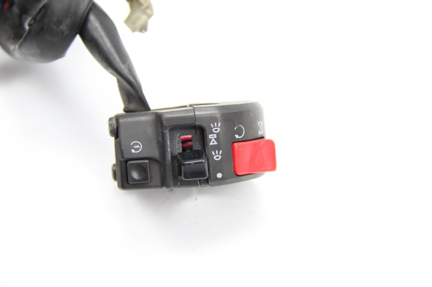 photo de COMANDO DIREITO YAMAHA TDM ABS 900 (2002 - 2014) - Detalhe da peça