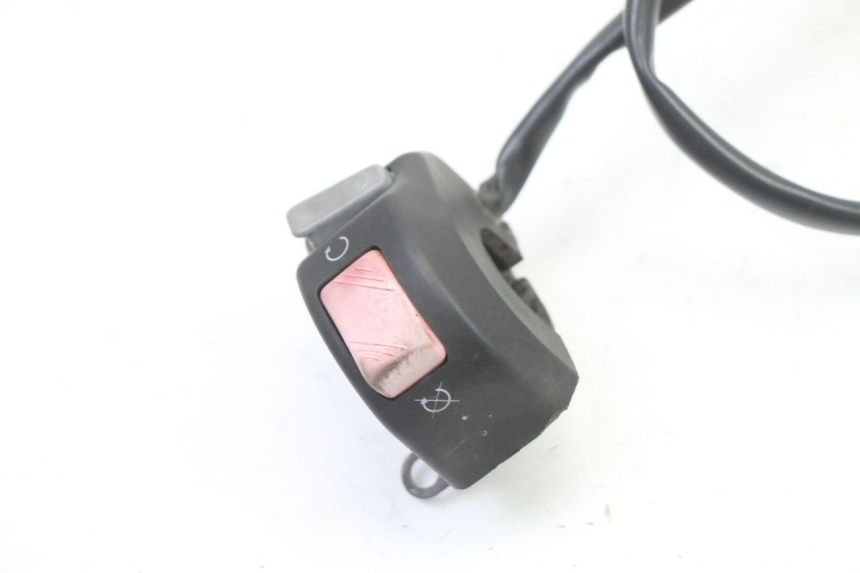 photo de COMANDO DIREITO YAMAHA TDR DELTABOX 125 (1997 - 2003) - Outro ângulo de visão
