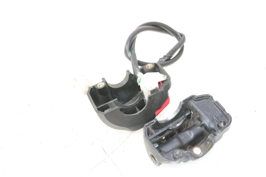 photo de COMANDO DIREITO PEUGEOT TREKKER TKR 50 (2005 - 2014) - Outro ângulo de visão