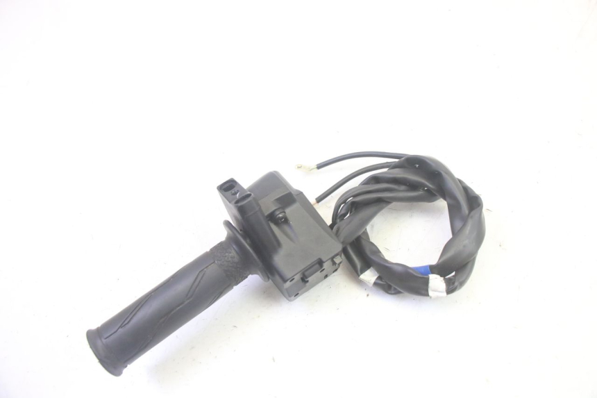 photo de COMANDO DIREITO YAMAHA TRICITY 300 (2020 - 2024) - Ampliação técnica