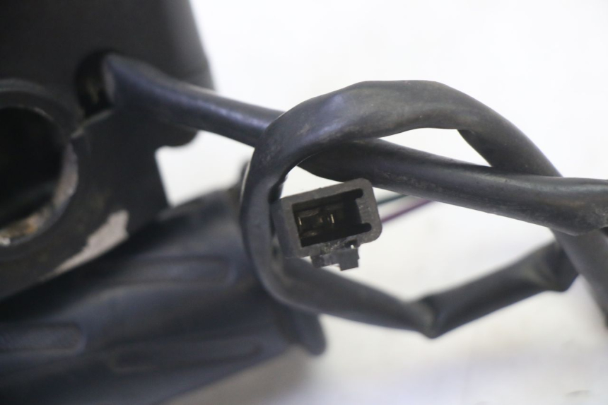 photo de COMANDO DIREITO PEUGEOT VIVACITY NEW 2T 50 (2008 - 2017) - Pontos de fixação