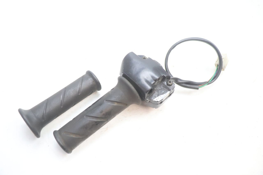 photo de COMANDO DIREITO PEUGEOT VIVACITY 50 (1998 - 2003) - Ampliação técnica