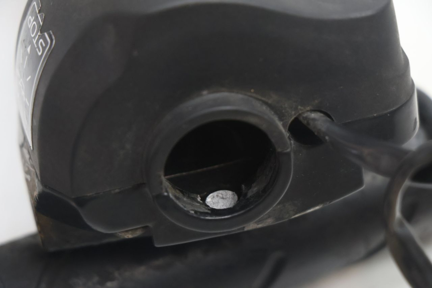 photo de COMANDO DIREITO PEUGEOT VIVACITY 50 (2004 - 2009) - Pontos de fixação
