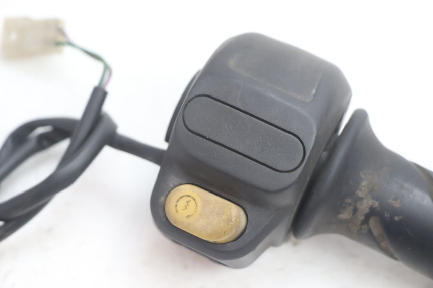 photo de COMANDO DIREITO PEUGEOT VIVACITY 50 (1998 - 2003) - Detalhe da peça